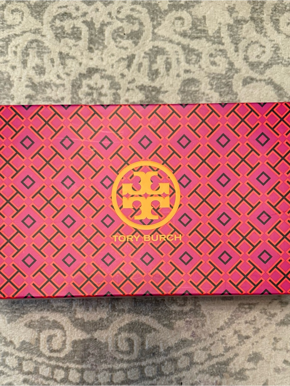 Excellent Condition! Iconic Tory Burch Miller Sandals in size 9. “SOFT” version. - Picture 4 of 7